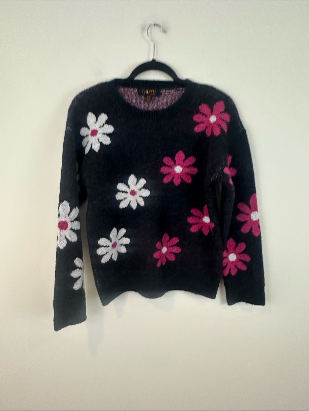 Truth by Republic Black Floral Crewneck Sweater with Pink and White Flowers Med
